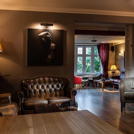 Hotel De Vie Farnham  Extérieur photo