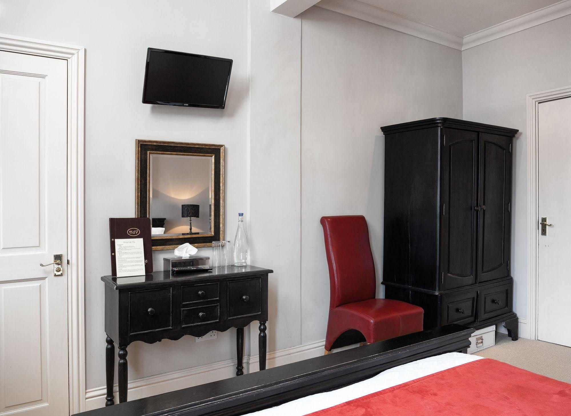 Hotel De Vie Farnham  Extérieur photo